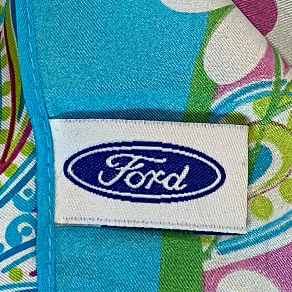 Lilly Pulitzer Ford 2004 100% Silk Scarf Wrap Breast Cancer Rectangular New
